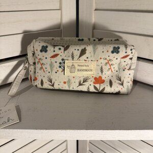 Floral Botanical Cosmetic Pouch – NWT, 100% Polyester